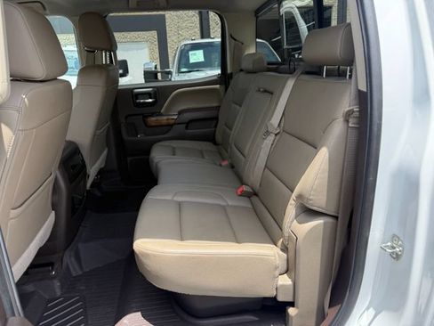 Used 2016 GMC Sierra 2500 SLT w/ Duramax Plus Package AWD/4WD image 22