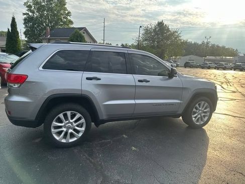 Used 2017 Jeep Grand Cherokee Limited AWD/4WD image 8