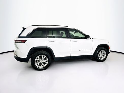Used 2023 Jeep Grand Cherokee Limited image 10
