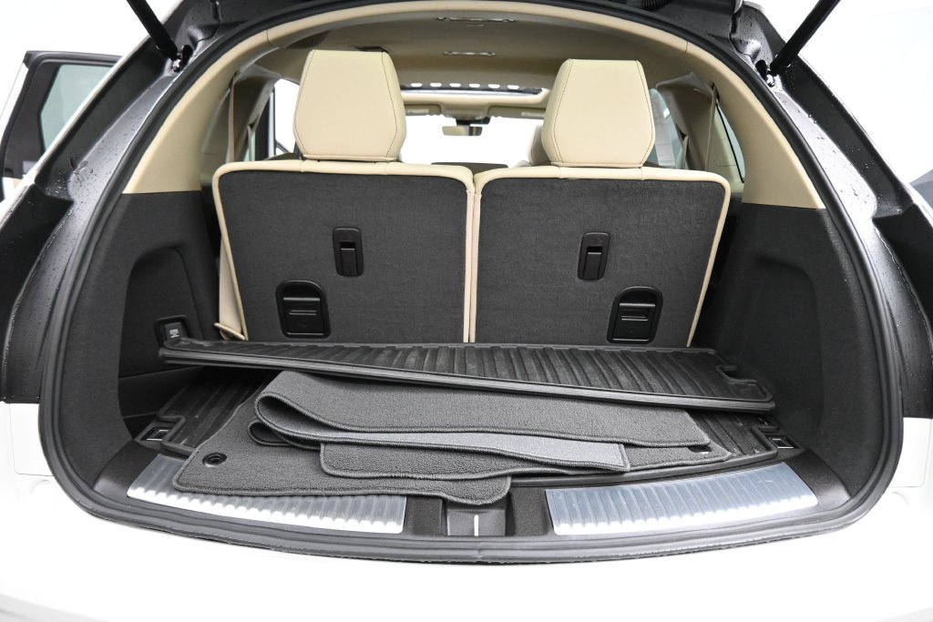 Used 2020 Acura MDX w/ Technology Package FWD image 18