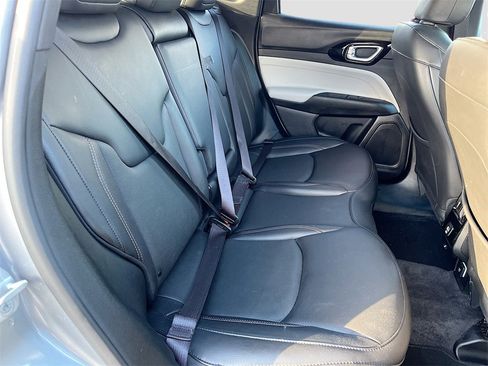 Used 2023 Jeep Compass Limited image 27