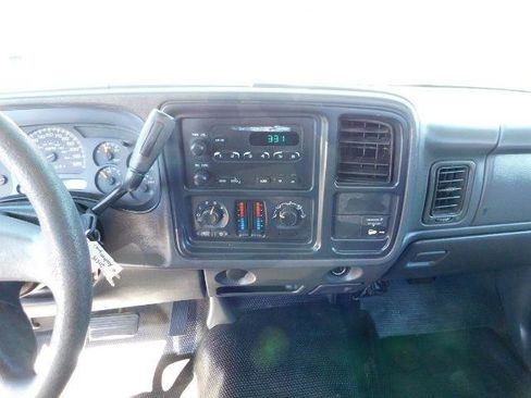 Used 2006 GMC Sierra 3500 W/T image 11