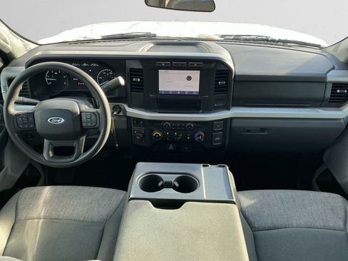 Used 2024 Ford F250 XLT image 10