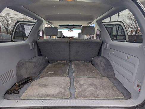 Used 2000 Toyota 4Runner SR5 AWD/4WD image 19