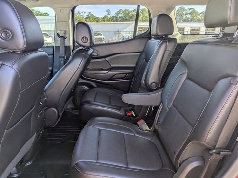 Used 2021 GMC Acadia SLT w/ Elevation Edition image 12