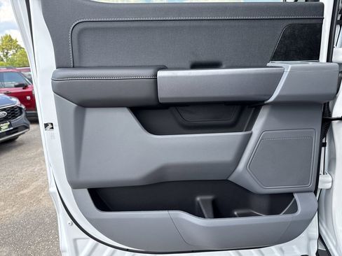 New 2025 Ford F150 Lightning XLT AWD/4WD image 23