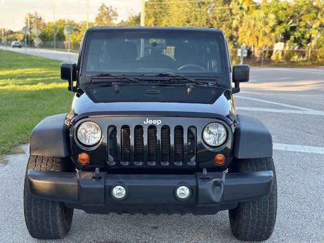 Used 2012 Jeep Wrangler Unlimited Sport AWD/4WD image 3