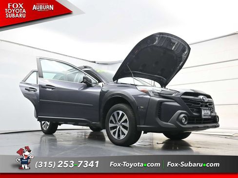 Used 2024 Subaru Outback AWD/4WD image 39