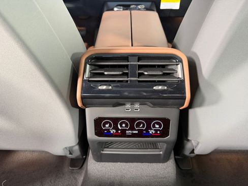 New 2027 BMW 530i RWD image 29