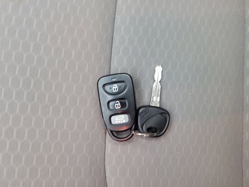 Used 2020 Hyundai Elantra SEL FWD image 32