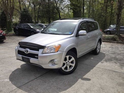 Used 2009 Toyota RAV4 Limited image 1