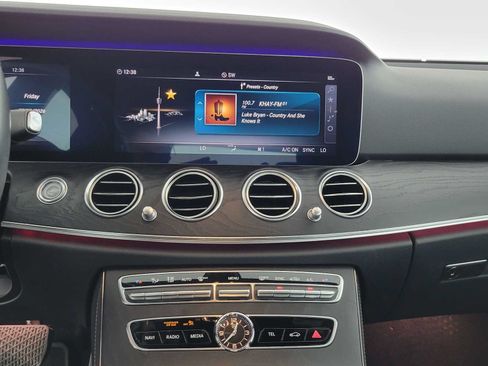 Used 2020 Mercedes-Benz E 450 4MATIC Sedan image 24