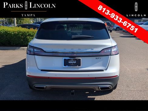 Used 2019 Lincoln Nautilus Reserve w/ Driver Assistance Package FWD image 5
