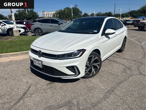Used 2025 Volkswagen Jetta SEL FWD image 1