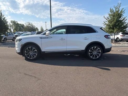 Used 2023 Lincoln Nautilus Reserve AWD/4WD image 3