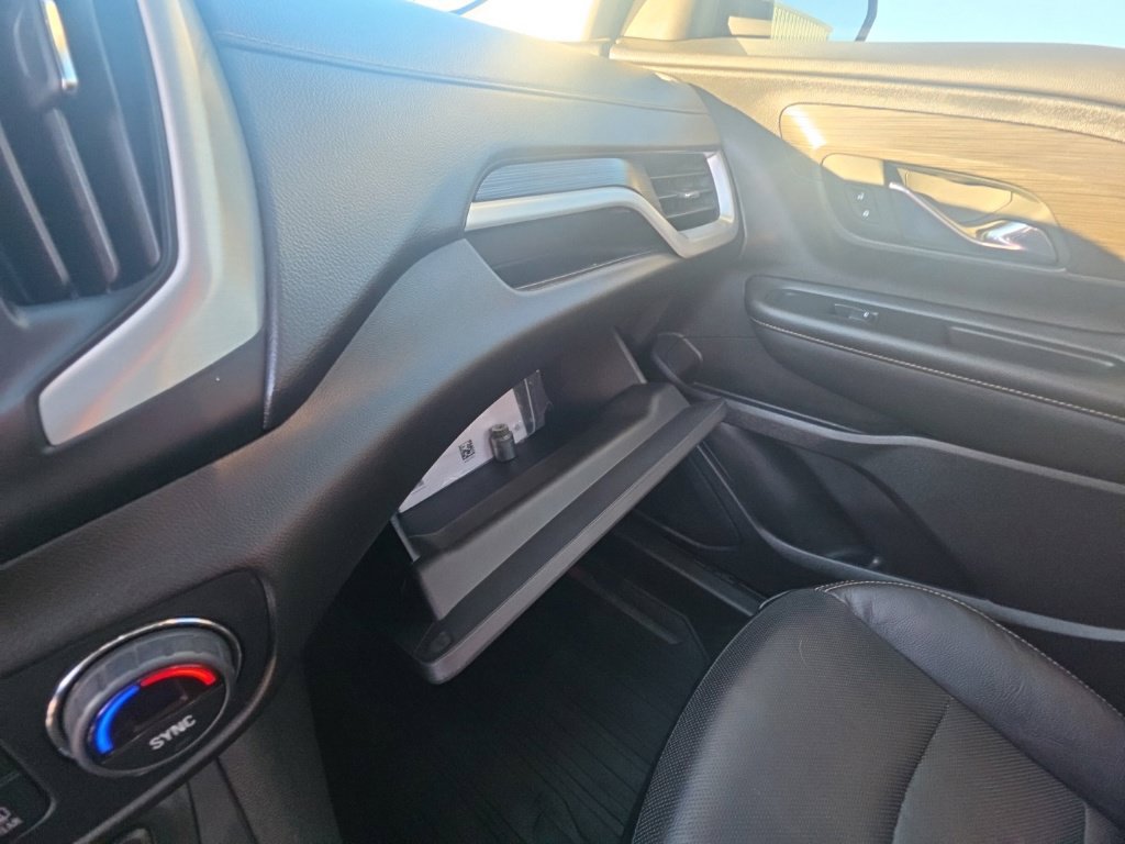 Used 2021 GMC Terrain SLT w/ Elevation Edition AWD/4WD image 23