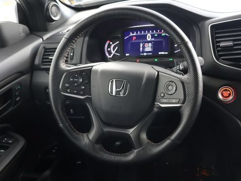 Used 2025 Honda Passport TrailSport image 10