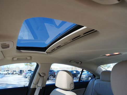 Used 2014 Buick Regal AWD image 11