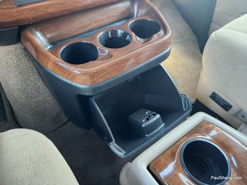 Used 2015 Chevrolet Express 2500 RWD image 32