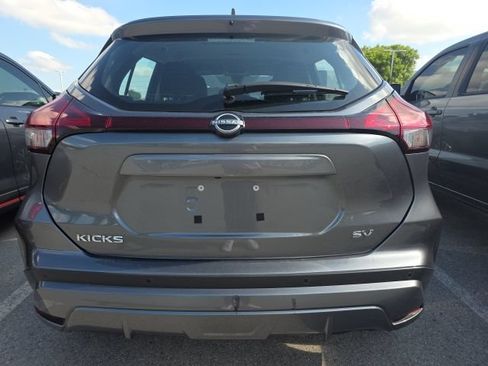 Used 2024 Nissan Kicks SV FWD image 4