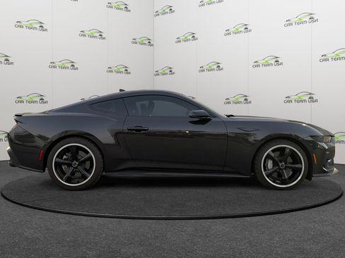 Used 2024 Ford Mustang GT Premium image 8