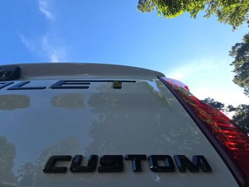 Used 2022 Chevrolet Silverado 1500 Custom RWD image 9