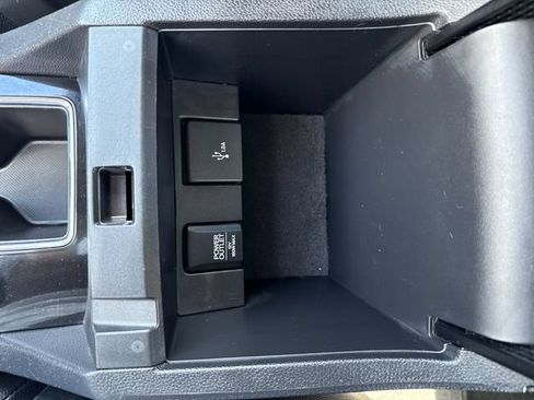 Used 2017 Honda Accord Touring image 24