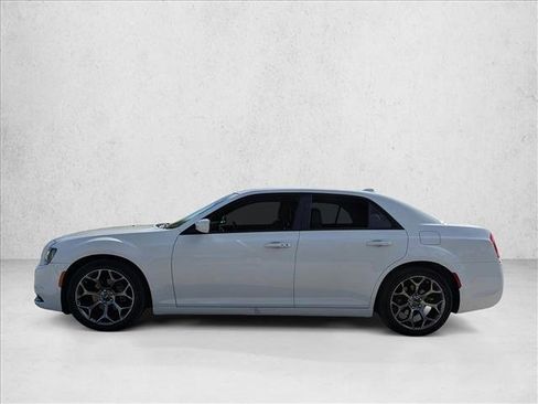 Used 2019 Chrysler 300 S image 3
