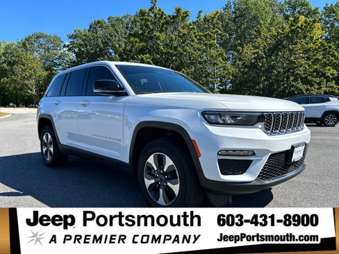 Used 2023 Jeep Grand Cherokee 4WD 4xe image 1