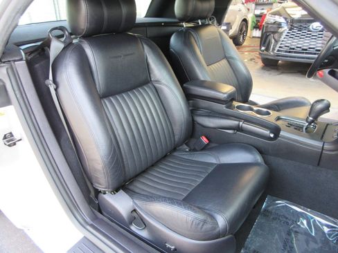 Used 2004 Ford Thunderbird RWD image 19