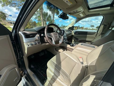 Used 2016 GMC Yukon XL SLT w/ Open Road Package image 33