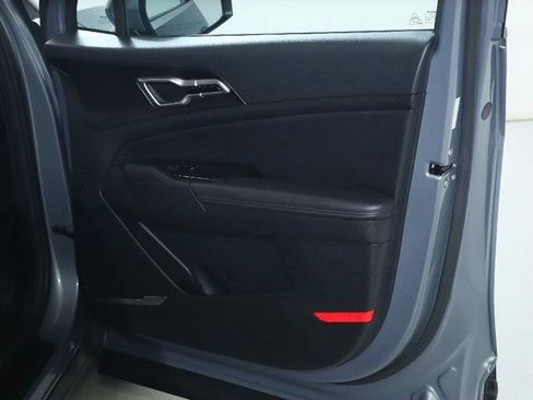Used 2023 Kia Sportage EX FWD image 33