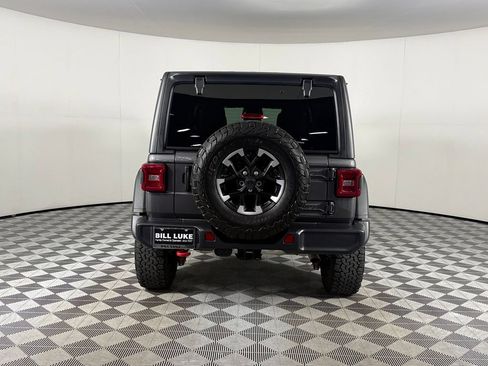 Certified 2025 Jeep Wrangler Unlimited Rubicon w/ Convenience Group AWD/4WD image 8