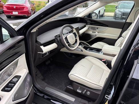 New 2026 Lincoln Nautilus Black Label image 26