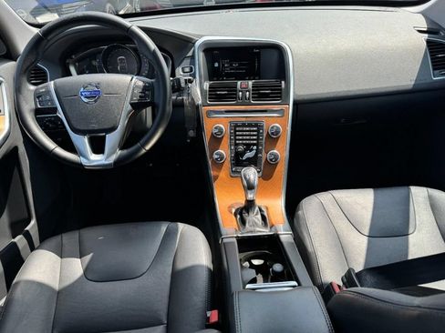 Used 2017 Volvo XC60 T6 Inscription w/ Preferred Option Package AWD/4WD image 12