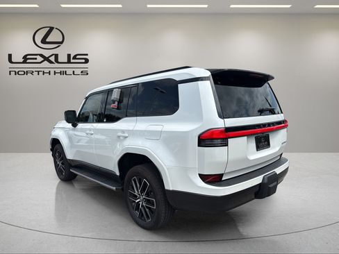 Certified 2025 Lexus GX 550 w/ Accessory Package (2T) AWD/4WD image 8