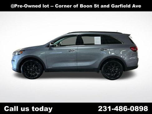 Used 2020 Kia Sorento S image 2