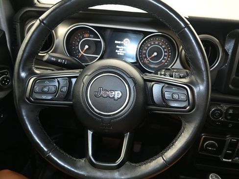 Used 2019 Jeep Wrangler Unlimited Sport w/ Technology Group AWD/4WD image 13