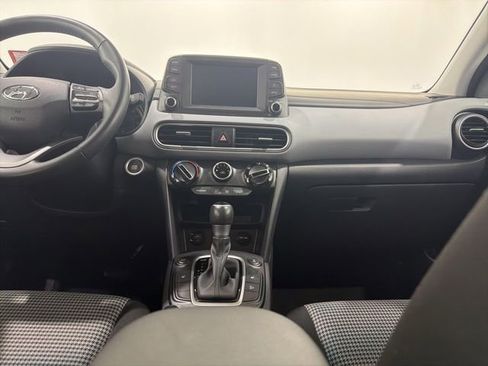 Used 2020 Hyundai Kona SEL AWD/4WD image 34