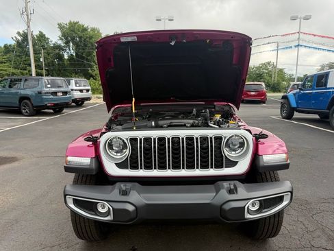 New 2026 Jeep Wrangler Unlimited Sahara w/ Whitecap Package AWD/4WD image 58