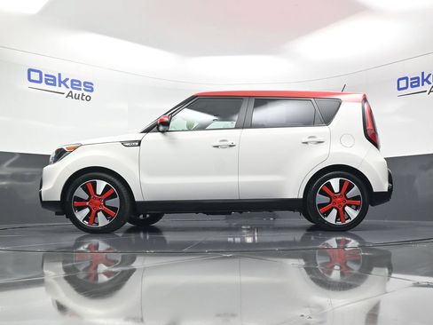Used 2016 Kia Soul + w/ Designer's Package FWD image 38