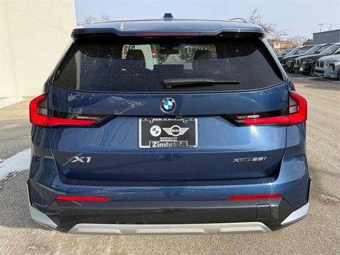 Used 2025 BMW X1 xDrive28i w/ Premium Package image 4
