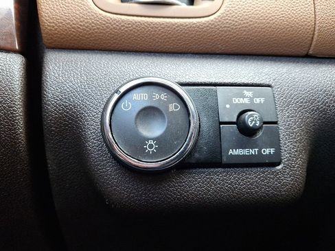 Used 2017 Buick Enclave Leather AWD/4WD image 26