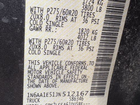 Used 2018 Nissan Titan SV w/ SV Convenience Package image 9