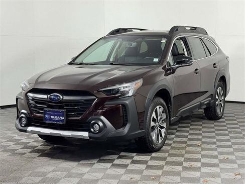 Used 2025 Subaru Outback Limited image 7