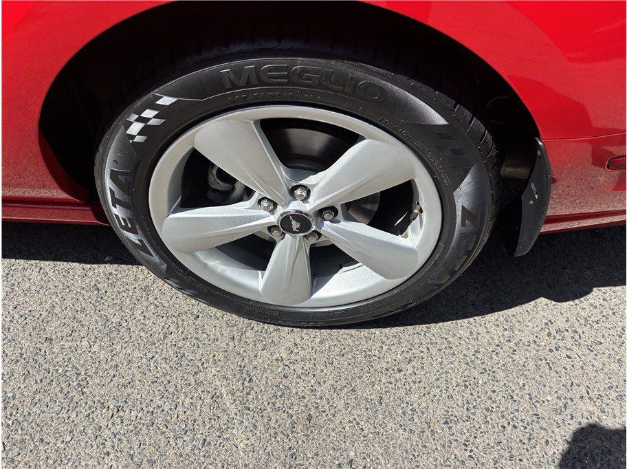 Used 2014 Ford Mustang GT Premium w/ Equipment Group 401A RWD image 11
