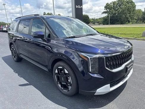 New 2026 Kia Carnival EX FWD image 1