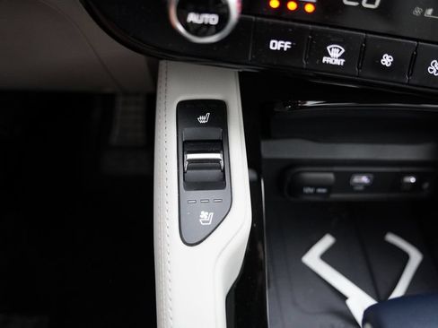 Used 2024 Kia Telluride SX FWD image 6