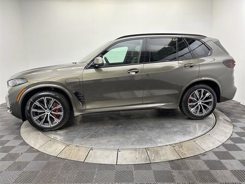 New 2026 BMW X5 xDrive50e AWD/4WD image 16