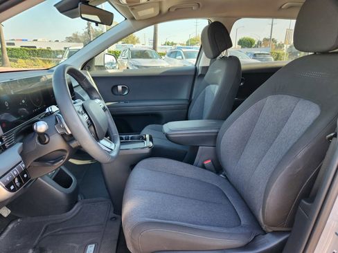 Used 2025 Hyundai Ioniq 5 SE image 27